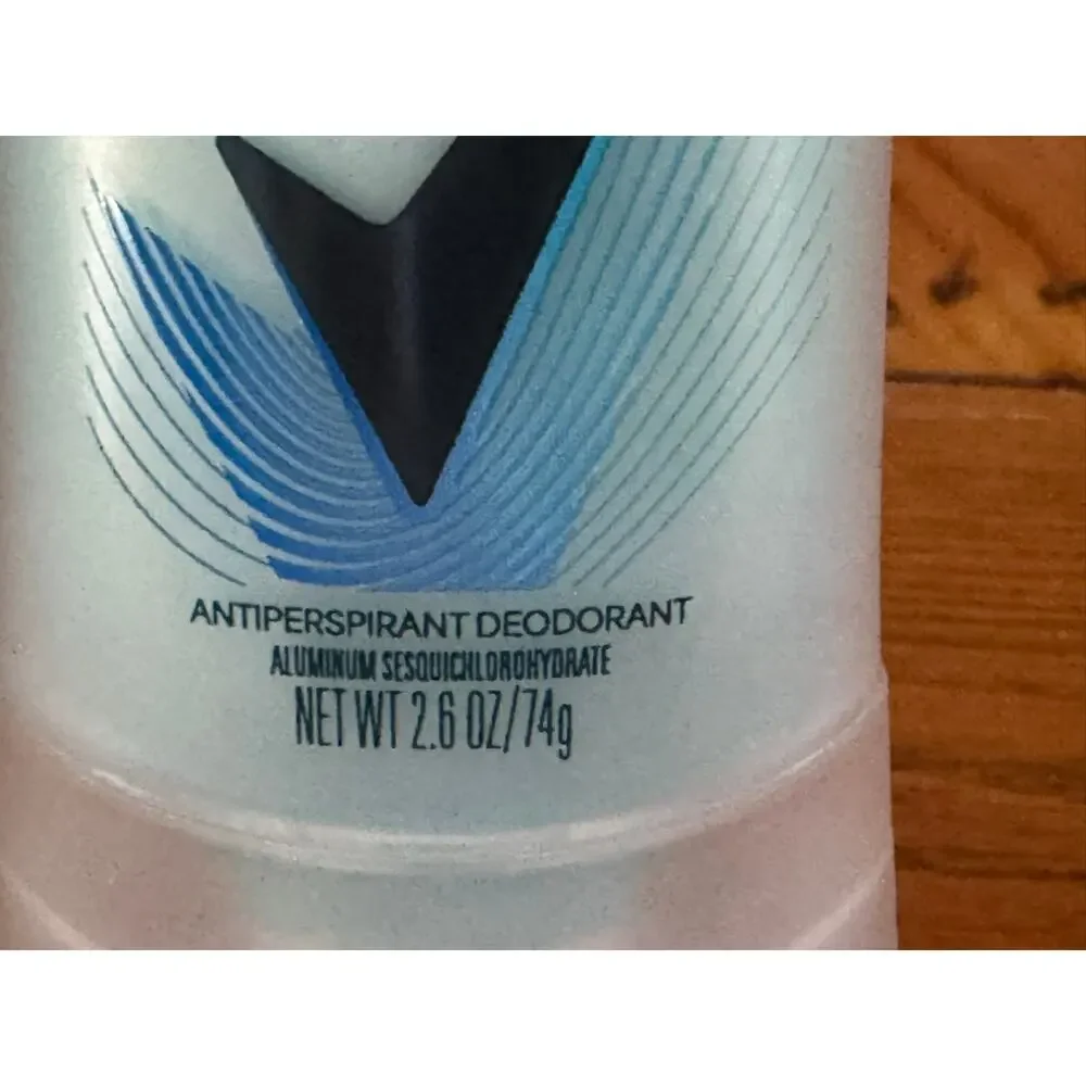 NEW Degree Total Protection Clean Antiperspirant Deodorant Lot of 2 (Retail $12)